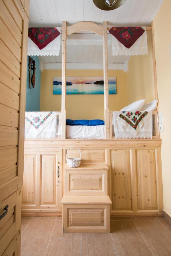 Captain Elias House Фойникион Экстерьер фото